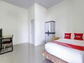 Anugrah Kostel Syariah by OYO