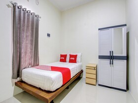 Anugrah Kostel Syariah by OYO