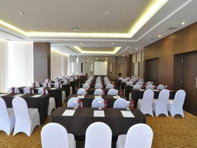 Horison Ultima Semarang