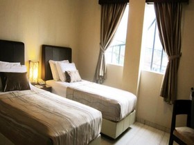C3 Hotel