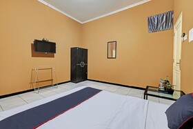 Capital O 92864 Mitra Residence