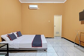 Capital O 92864 Mitra Residence