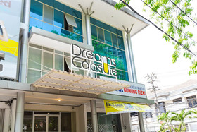 Dreams Capsule by RedDoorz