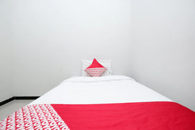 SPOT ON 1800 Ed Ed Residence