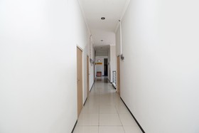 SPOT ON 1800 Ed Ed Residence