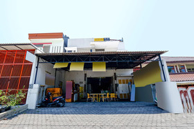 SPOT ON 1800 Ed Ed Residence