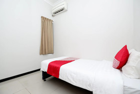 SPOT ON 1800 Ed Ed Residence