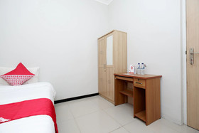 SPOT ON 1800 Ed Ed Residence