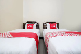 Gatsu Residence by OYO Rooms