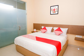 Grand Mundu By OYO Rooms