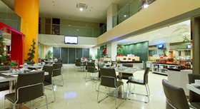 @HOM Simpang Lima Semarang by Horison