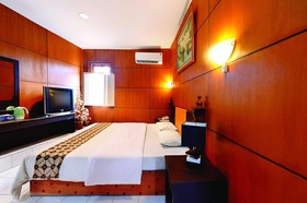 Nite & Day Semarang - Candi