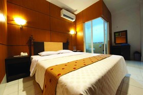 Nite & Day Semarang - Candi