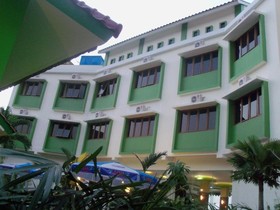Hotel Kesambi Hijau