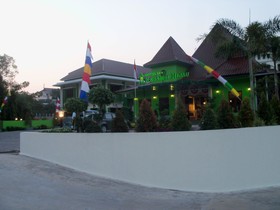 Hotel Kesambi Hijau