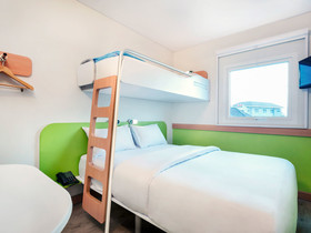 Ibis Budget Semarang Tendean