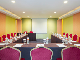 Ibis Budget Semarang Tendean