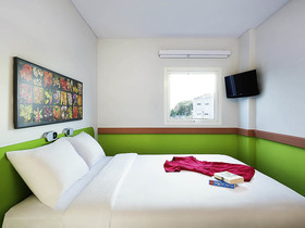 Ibis Budget Semarang Tendean