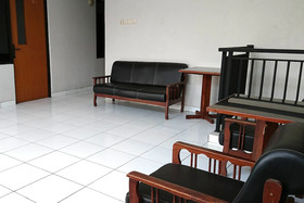 Kost Harmoni by RedDoorz