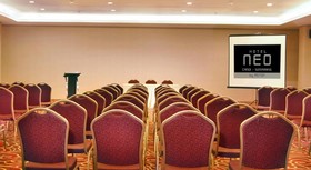 Hotel NEO Candi Semarang