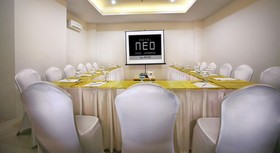 Hotel NEO Candi Semarang
