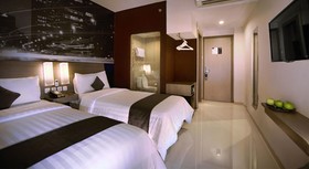 Hotel NEO Candi Semarang