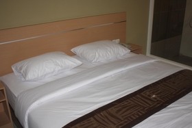 Nozz Hotel