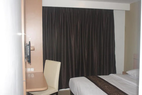Nozz Hotel
