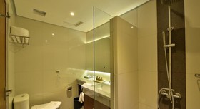 Oak Tree Emerald Semarang