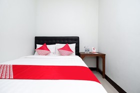 Palebon Residence by OYO Rooms