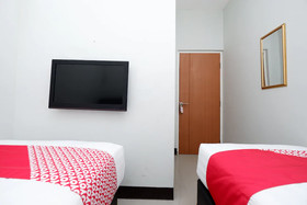 Palebon Residence by OYO Rooms