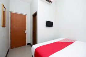 Palebon Residence by OYO Rooms