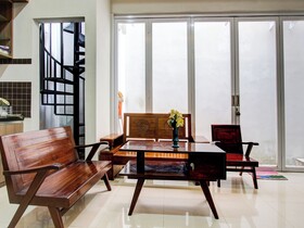 Pasadena House By OYO