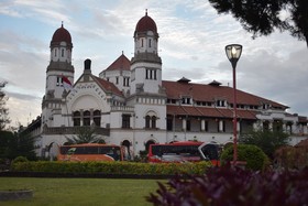 Pop Hotel Pemuda Semarang