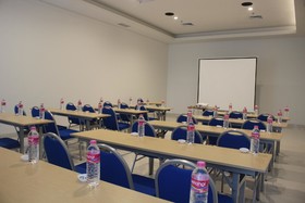 Pop Hotel Pemuda Semarang