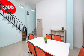 Puspa Residence by OYO Rooms