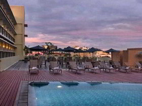 Quest Hotel Simpang Lima - Semarang