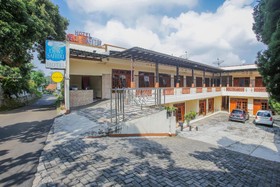 SPOT ON 90092 Dewi Safitri Hotel