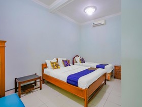 SPOT ON 90100 Hotel Kediri Bandungan