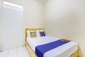Spot On 90156 Hotel Ramayana