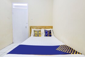 Spot On 90156 Hotel Ramayana