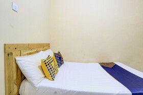Spot On 90156 Hotel Ramayana