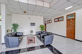 Spot On 91471 Syariah Wisma Uin Walisong