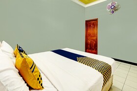 Spot On 91715 Hotel Citra Dewi 1