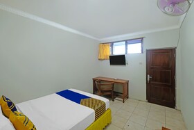 Spot On 91930 Hotel Citra Dewi