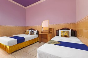 Spot On 91930 Hotel Citra Dewi