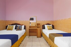 Spot On 91930 Hotel Citra Dewi