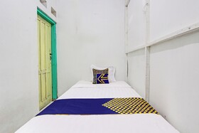 Spot On 92540 Karomah Kostel Syariah