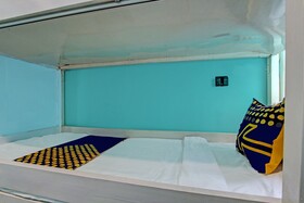Spot On 92611 Lobak Hostel Capsule