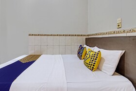 Spot On 92732 Bagus Jaya Hotel